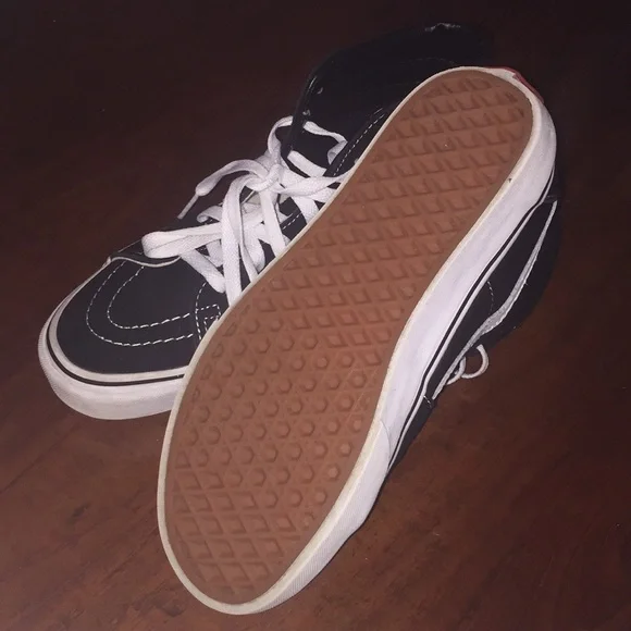 Vans Black and White Women's Sneakers - Picture 5 of 8